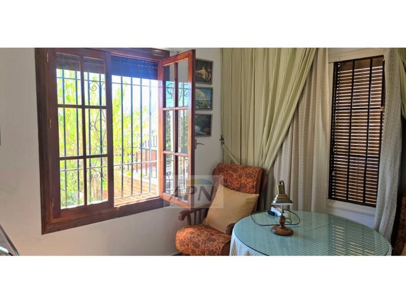 3 bedroom Townhouse for sale