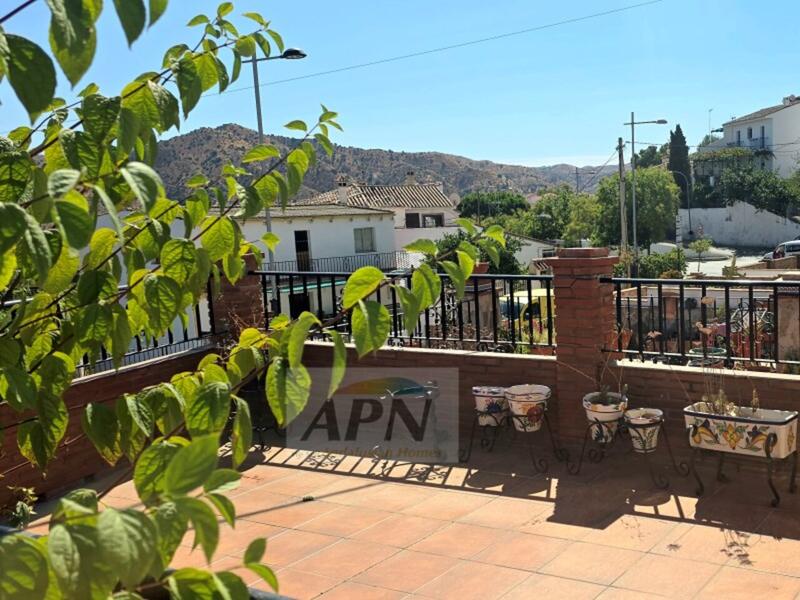 3 bedroom Townhouse for sale