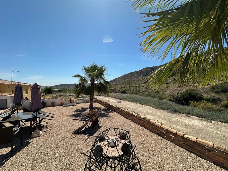 2 bedroom Country House for sale