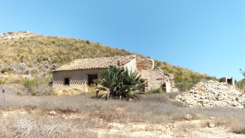 2 bedroom Country House for sale