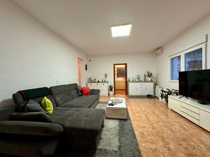 4 Cuarto Villa en venta
