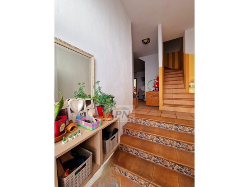 4 bedroom Townhouse for sale