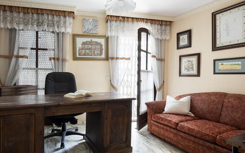 8 Schlafzimmer Stadthaus zu verkaufen