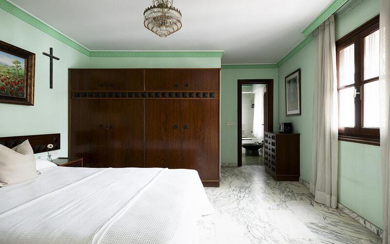 8 Schlafzimmer Stadthaus zu verkaufen