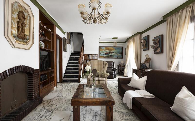 8 Schlafzimmer Stadthaus zu verkaufen