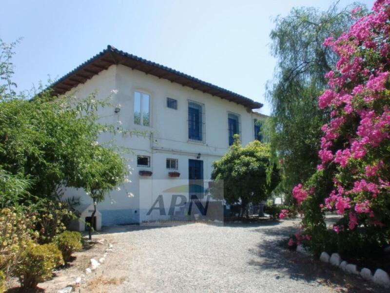 вилла продается в Alora, Málaga