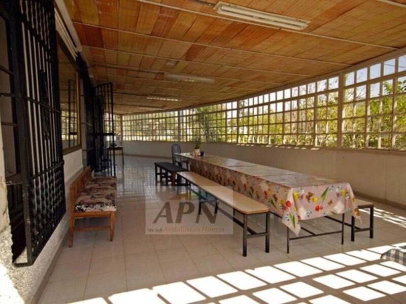 11 bedroom Villa for sale