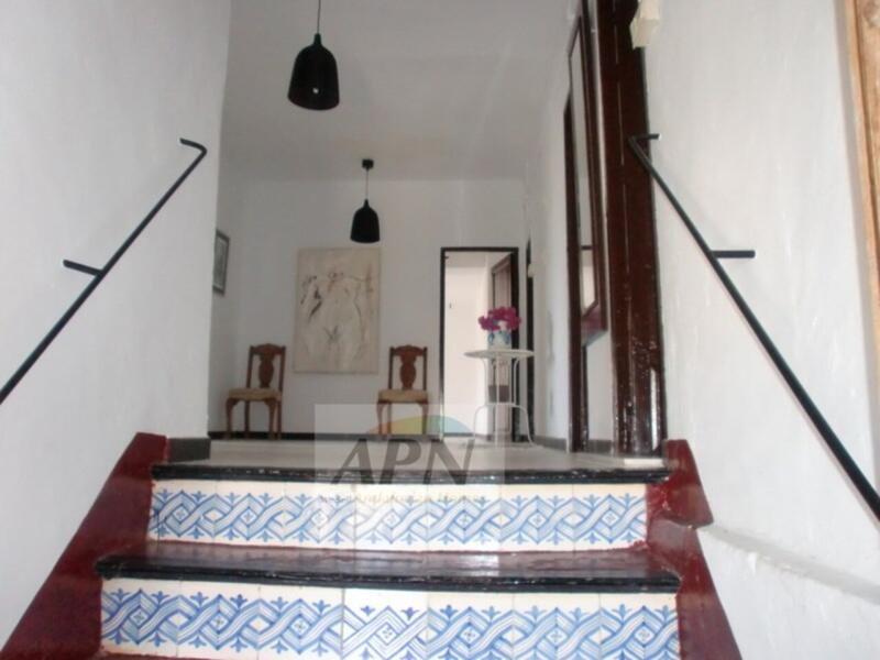 11 bedroom Villa for sale