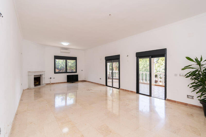 4 bedroom Villa for sale