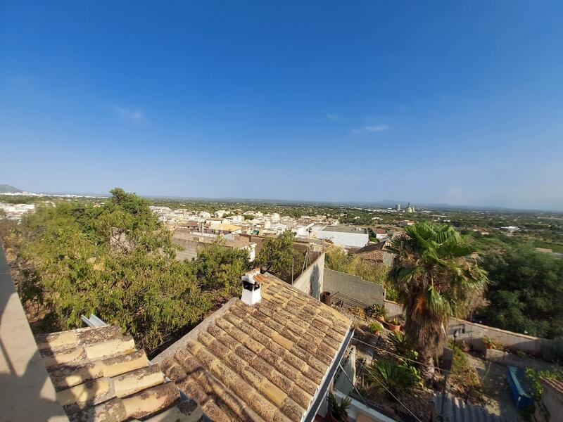Townhouse for sale in Lloseta, Mallorca