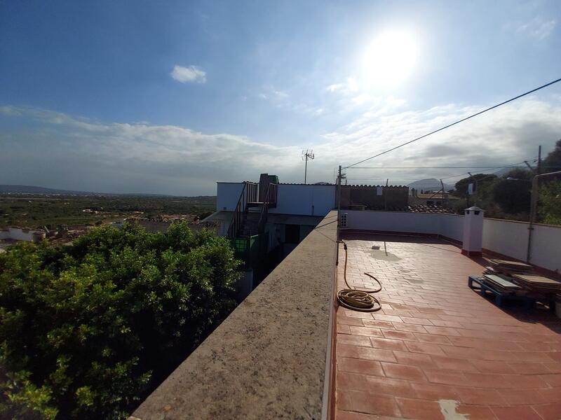 3 bedroom Townhouse for sale