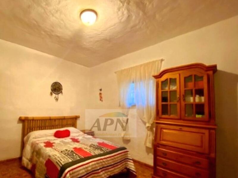 4 bedroom Country House for sale