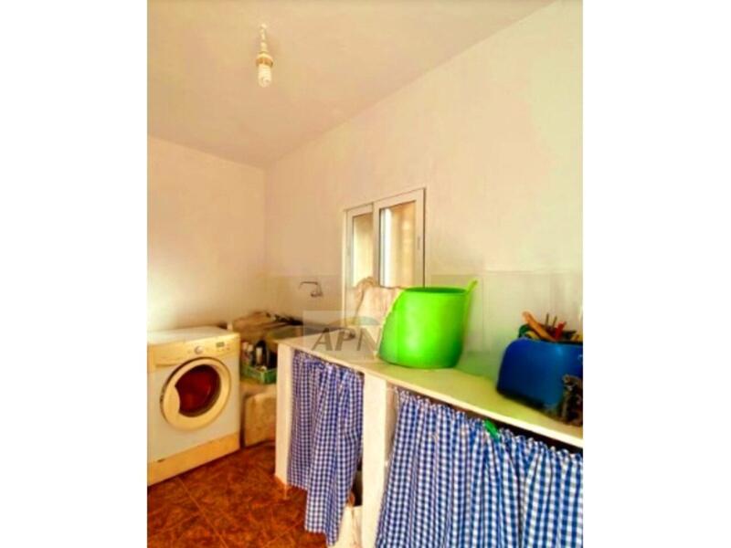 4 bedroom Country House for sale