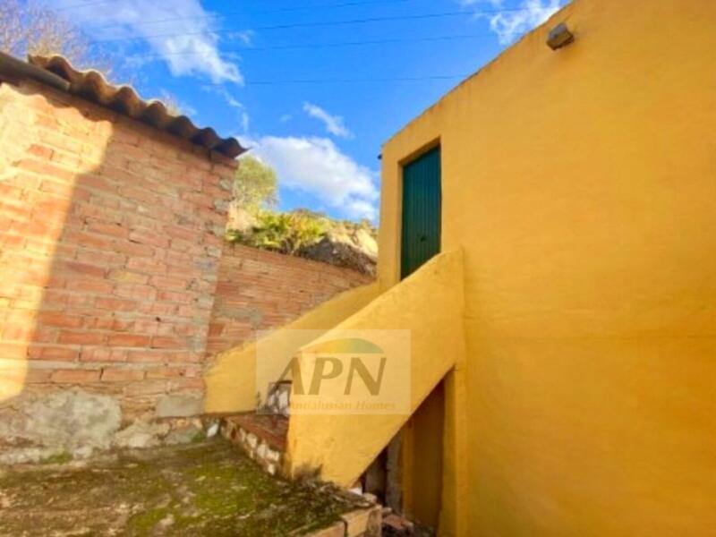 4 bedroom Country House for sale