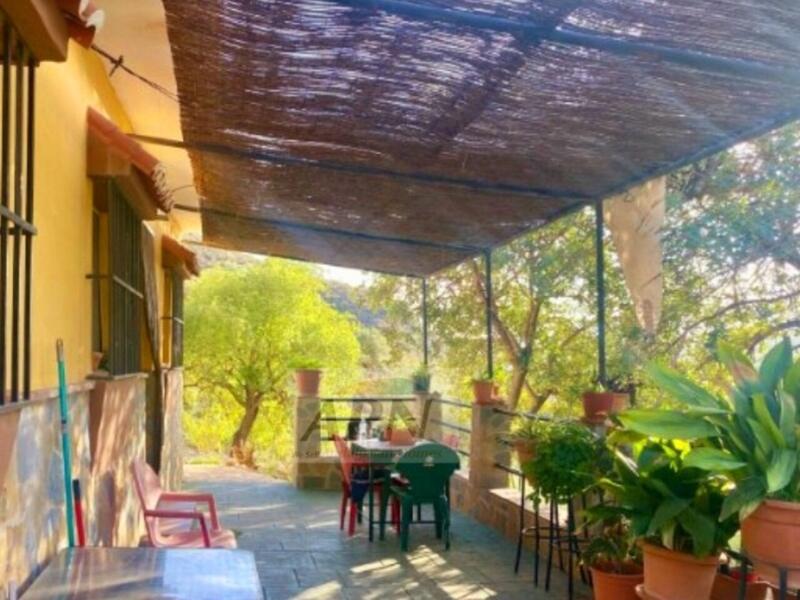 4 bedroom Country House for sale