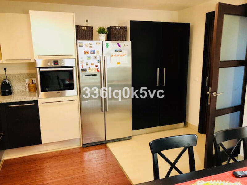 4 bedroom Townhouse for sale