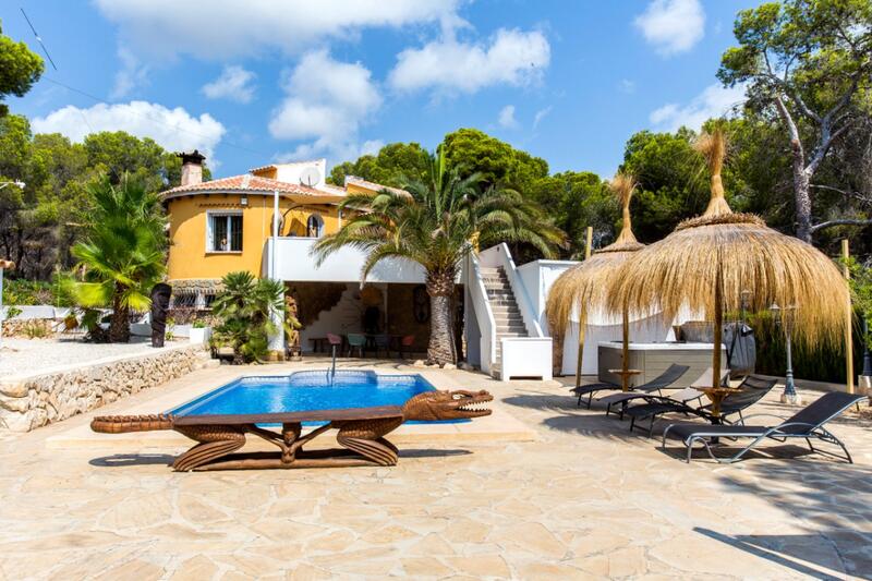 4 Cuarto Villa en venta