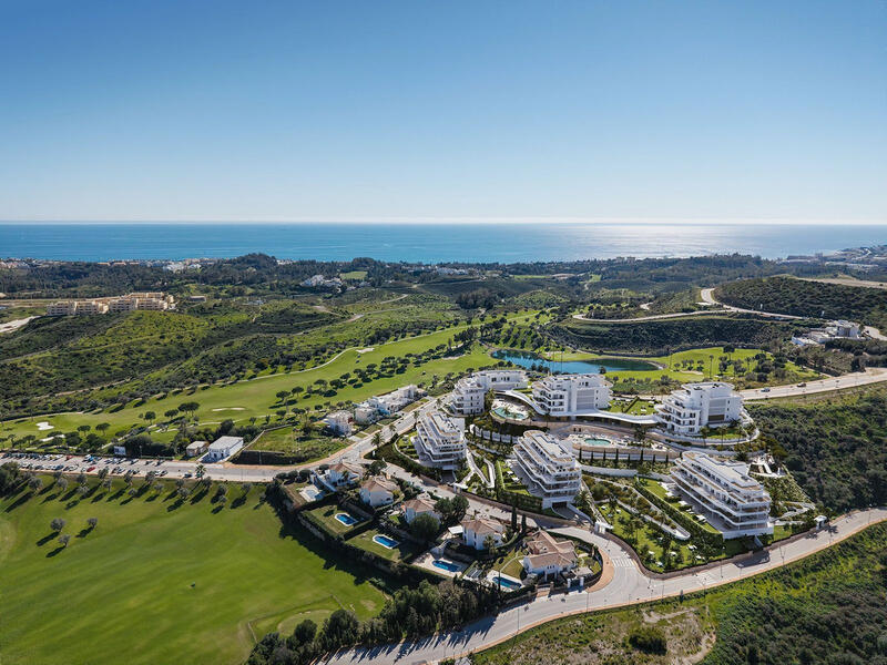 Apartment for sale in Cerros del Aguila, Málaga