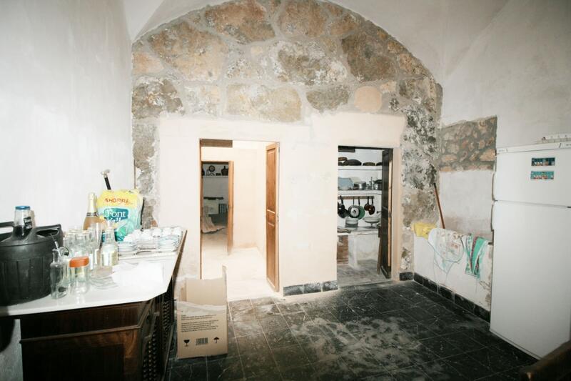 8 bedroom Townhouse for sale