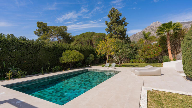 5 bedroom Villa for sale