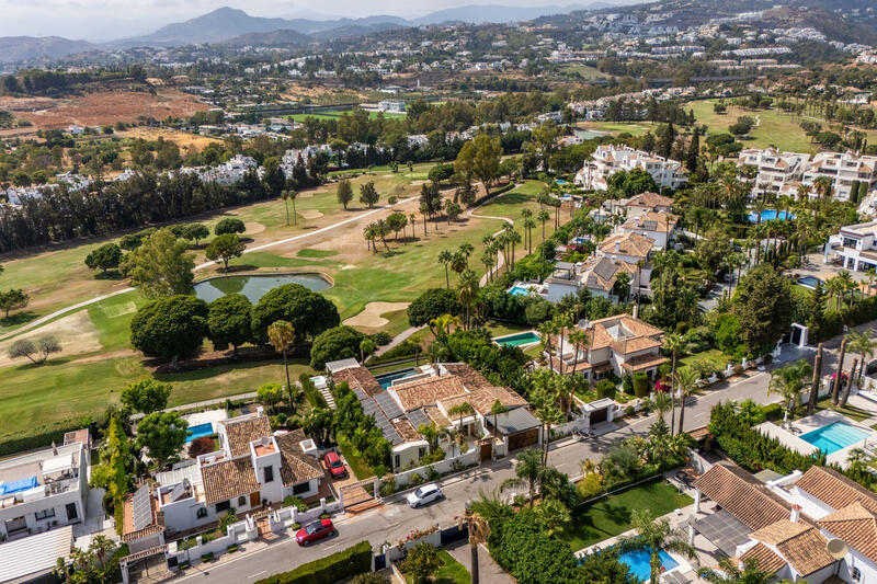 5 bedroom Villa for sale