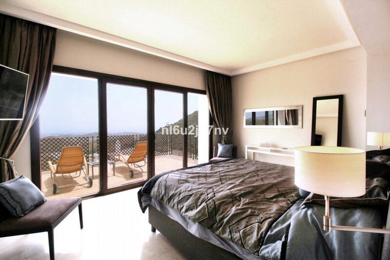 5 bedroom Villa for sale