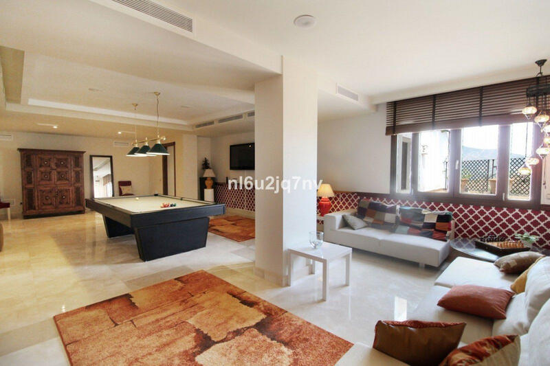 5 bedroom Villa for sale