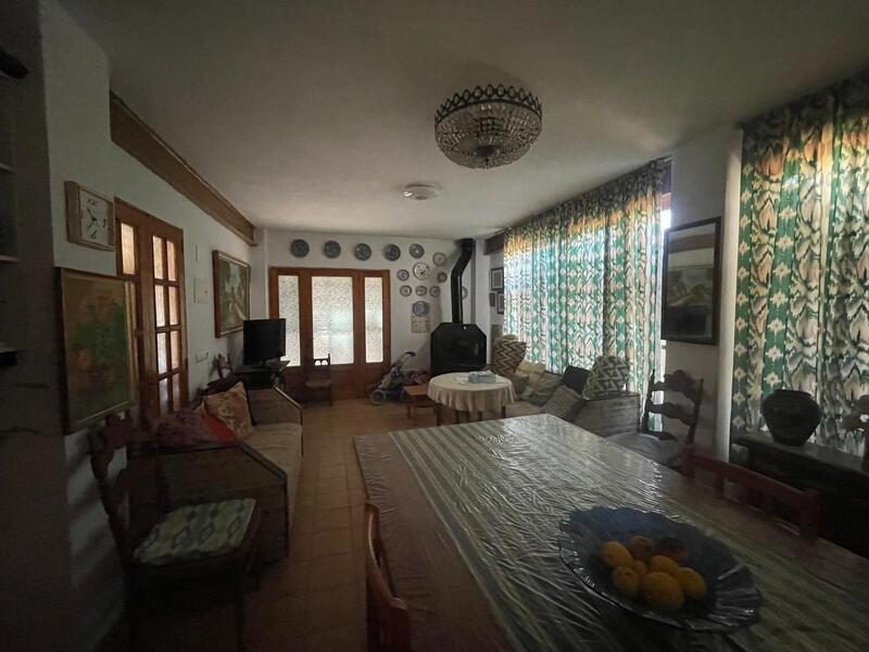 3 bedroom Country House for sale