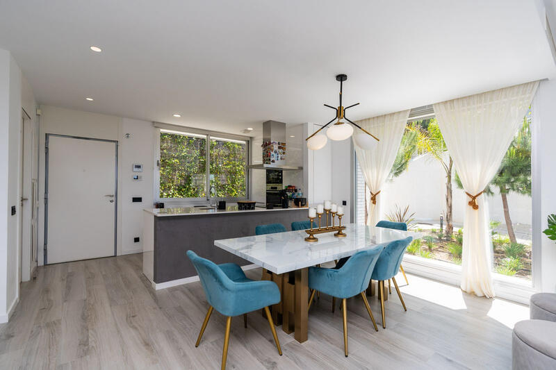 3 bedroom Townhouse for sale