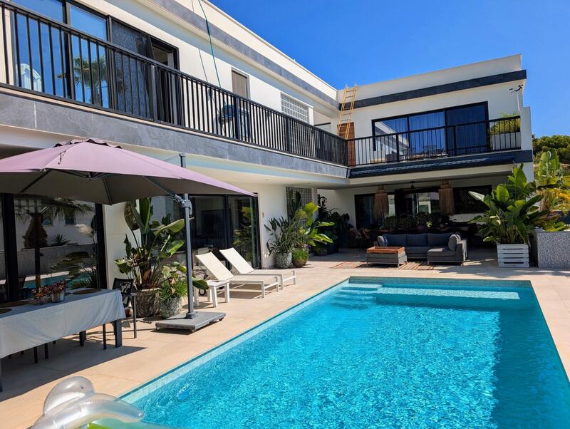 Villa for sale
