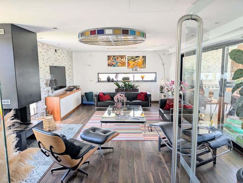 Villa for sale