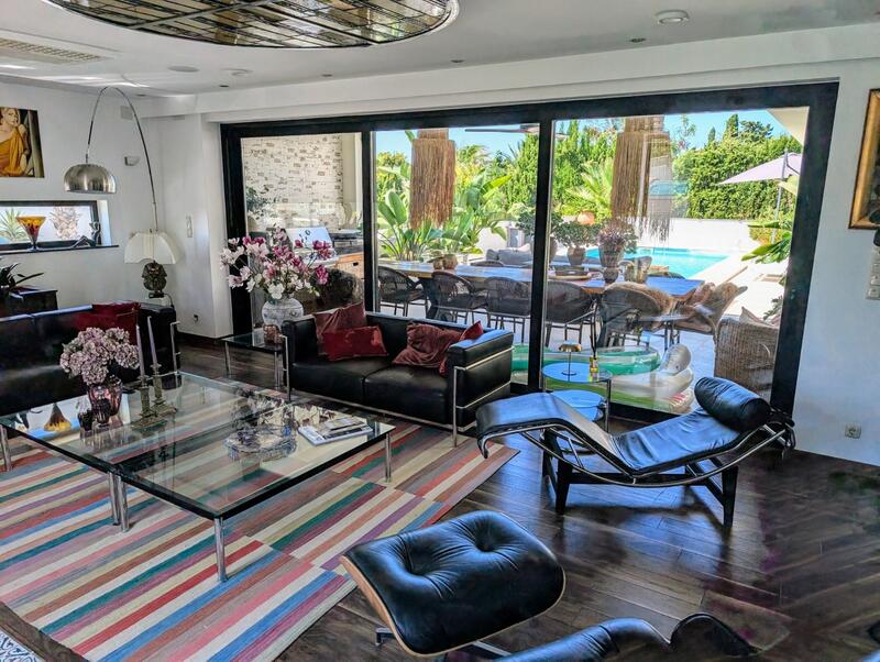Villa for sale