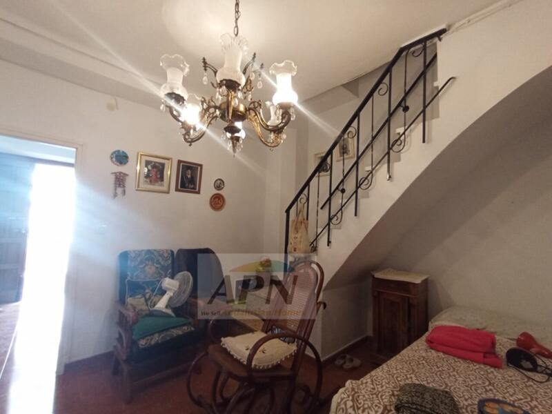4 bedroom Townhouse for sale