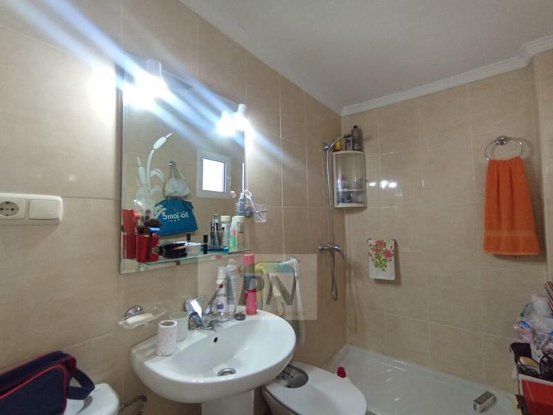 4 bedroom Townhouse for sale
