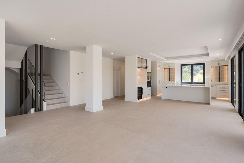 4 bedroom Villa for sale