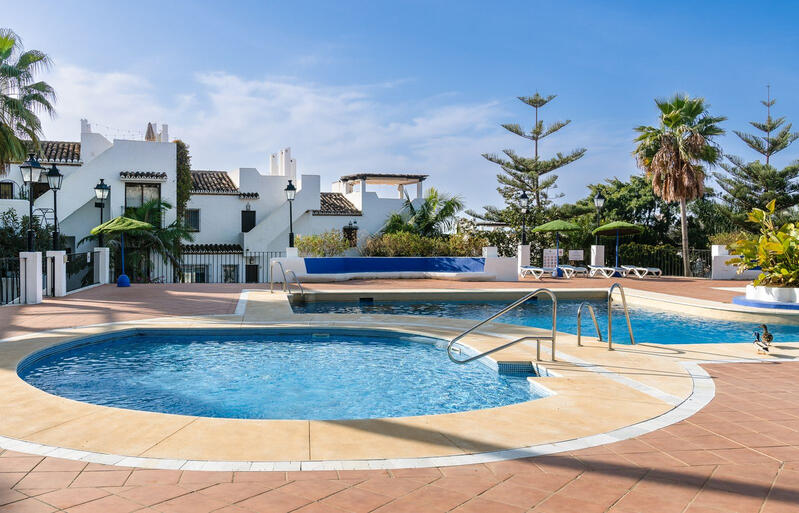 4 bedroom Townhouse for sale