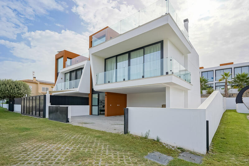 3 bedroom Villa for sale