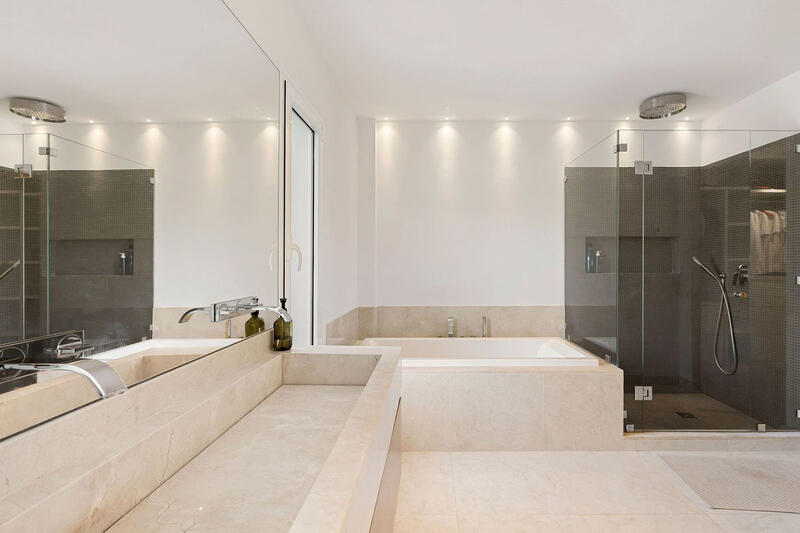 4 bedroom Apartment for sale