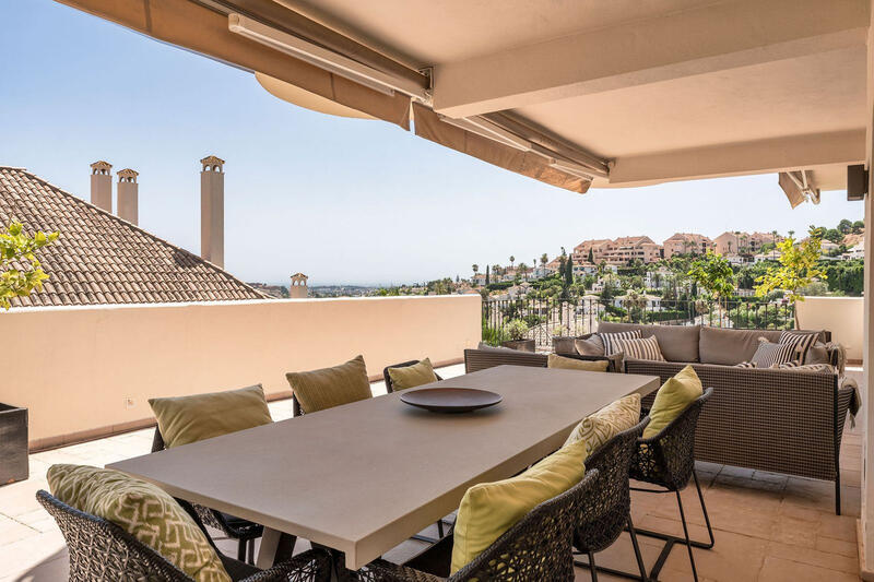 4 bedroom Apartment for sale