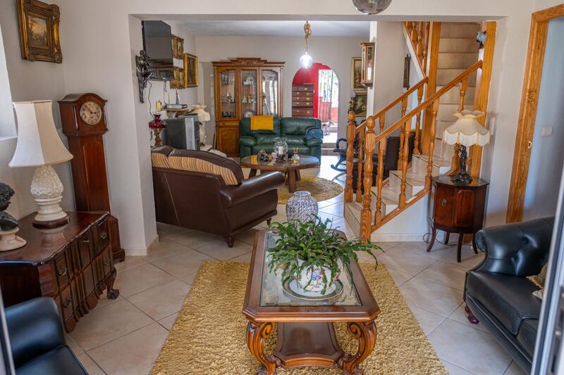 5 bedroom Villa for sale