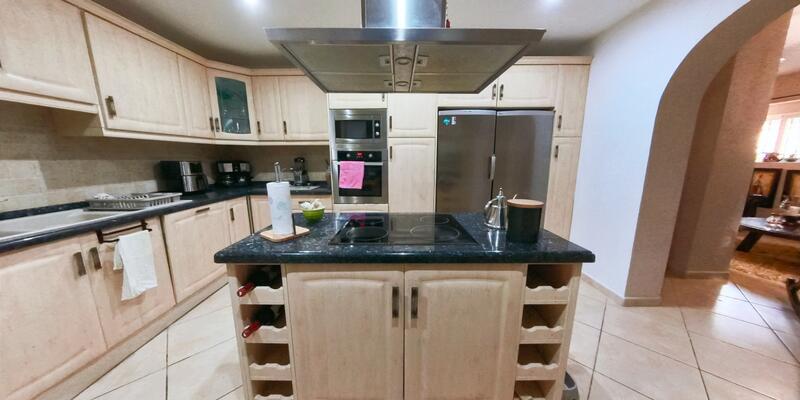 5 bedroom Villa for sale