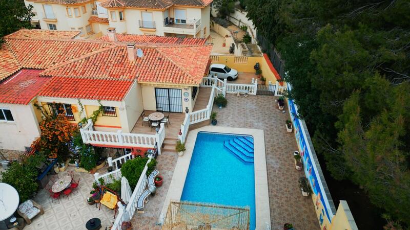 5 bedroom Villa for sale