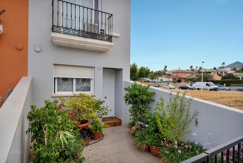 2 bedroom Townhouse for sale