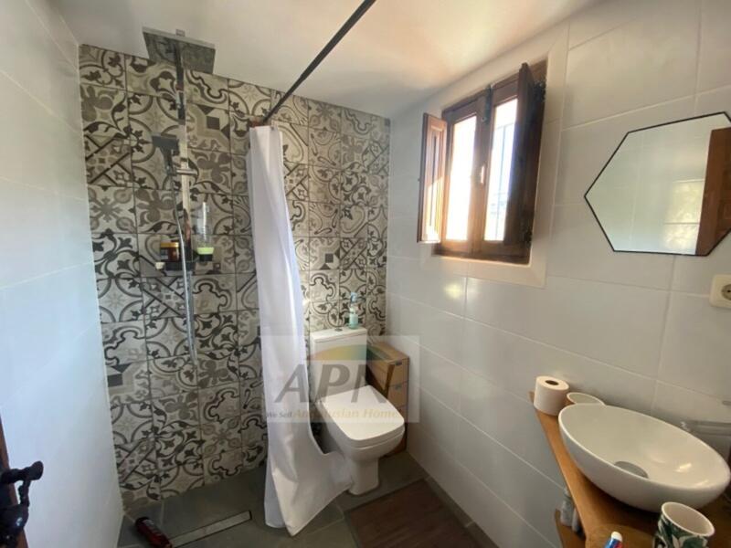 4 bedroom Country House for sale
