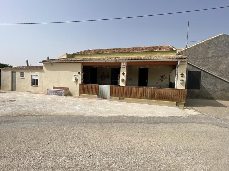 3 bedroom Country House for sale