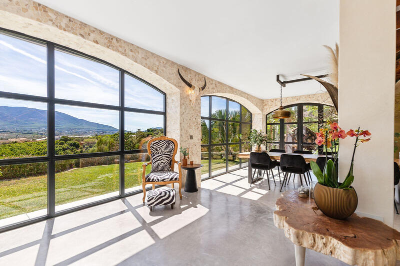 4 bedroom Country House for sale
