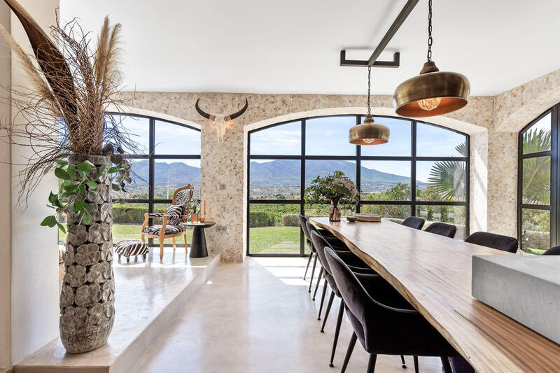 4 bedroom Country House for sale