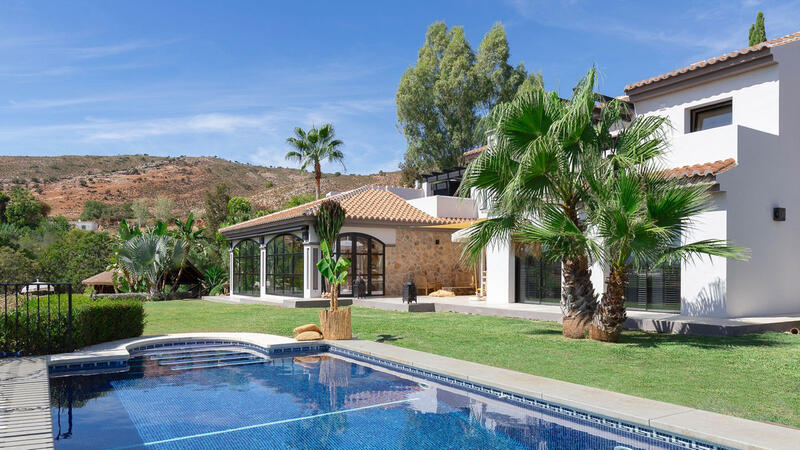 4 bedroom Country House for sale