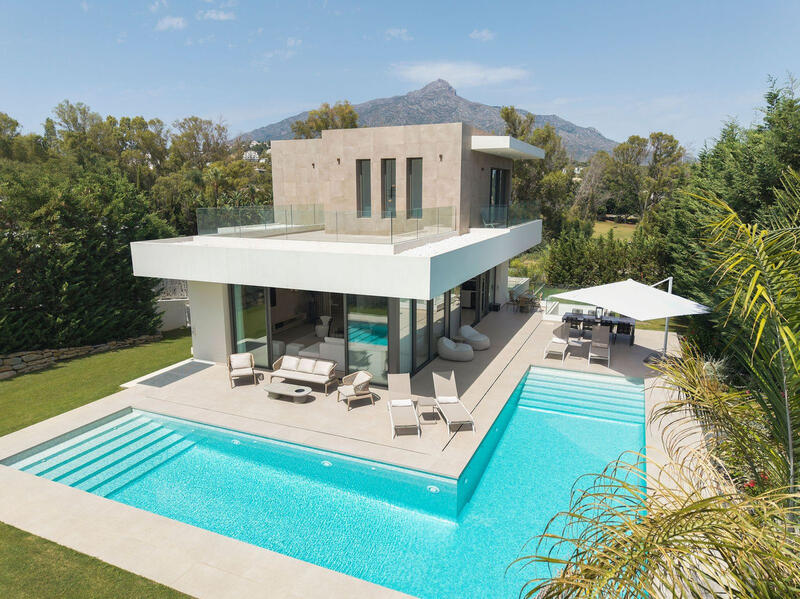 4 bedroom Villa for sale