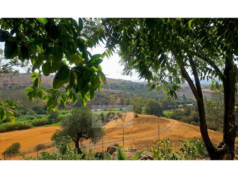 4 bedroom Country House for sale